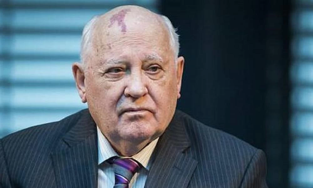 Γκορμπατσόφ: «Ο δημοκρατικός δρόμος θα βοηθήσει στην ανάπτυξη της Ρωσίας»
